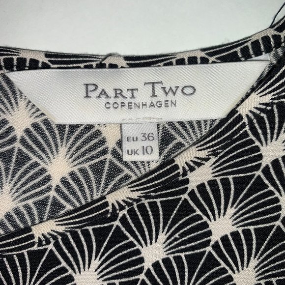 Top Part Two - Picture 3 of 7